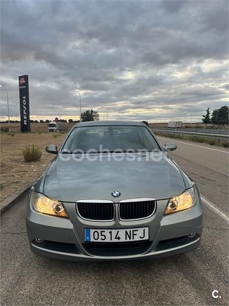 Usado BMW 318 143 CV (105 kW) 2006 Gris / plata Berlina