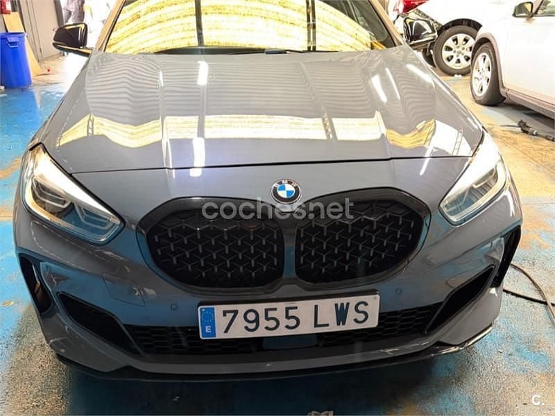 Gris / plata Usado 2020 BMW M135 Utilitario | 32.800 € (Precio justo) - Imagen 1/4
