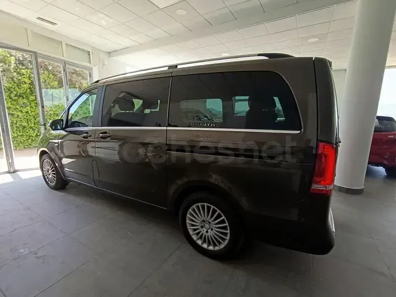Usado Mercedes V220 Avantgarde 163 CV (119 kW) 2014 Marrón Monovolumen