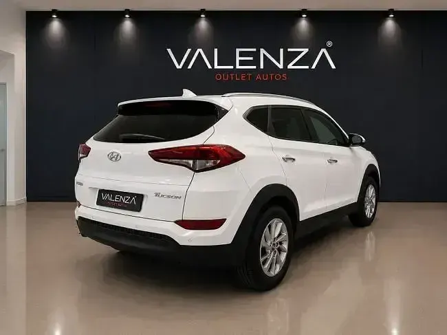 Usado Hyundai Tucson 132 CV (97 kW) 2019 Blanco SUV