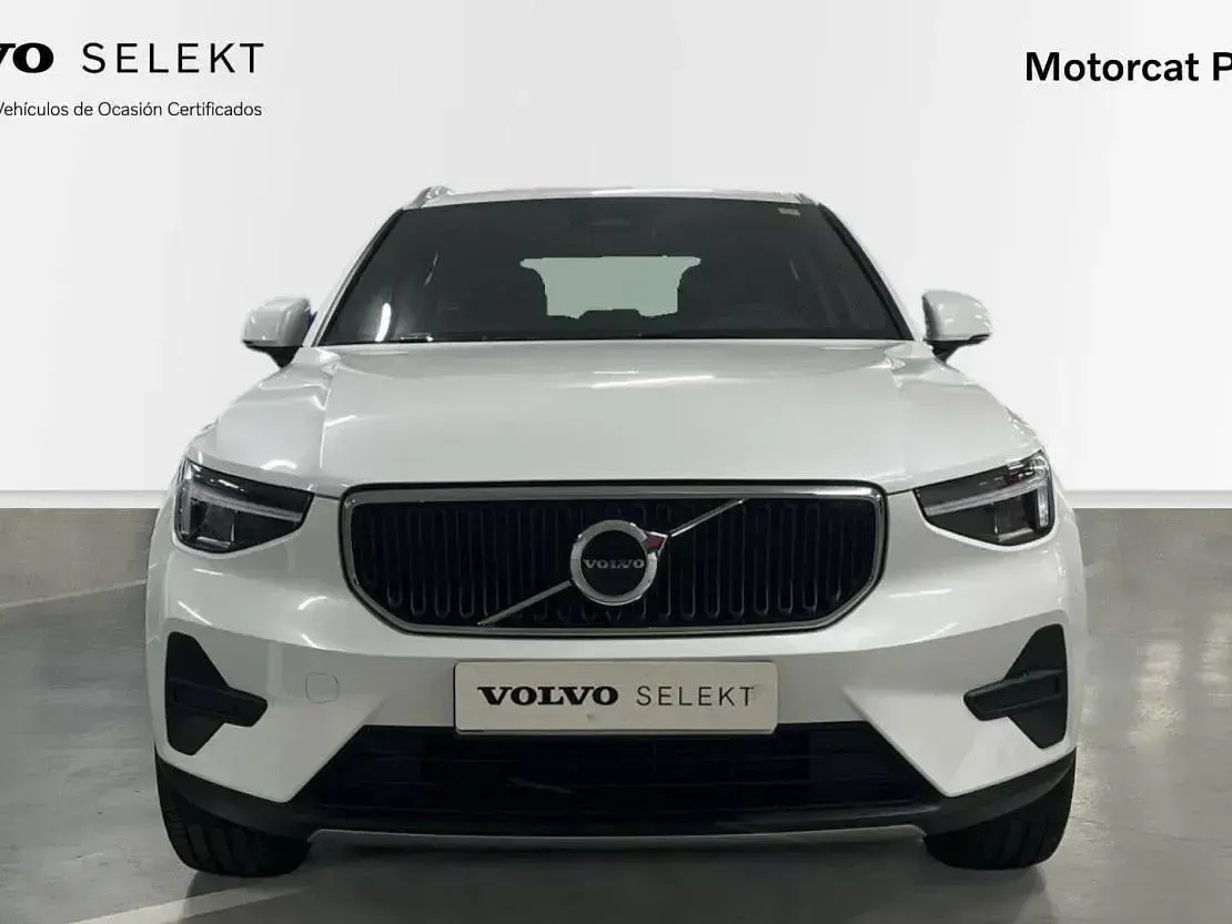 Nuevo Volvo XC40 Core 163 CV (119 kW) 2025 Crystal white m.c707e SUV