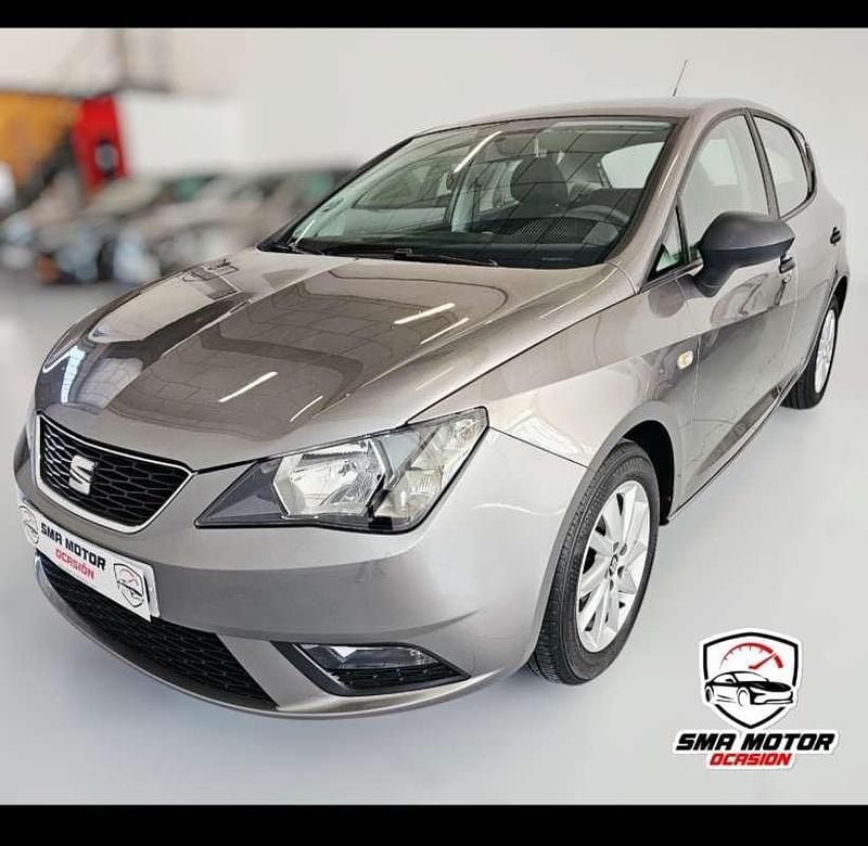 Usado Seat Ibiza Reference 95 CV (69 kW) 2015 Gris / plata Berlina
