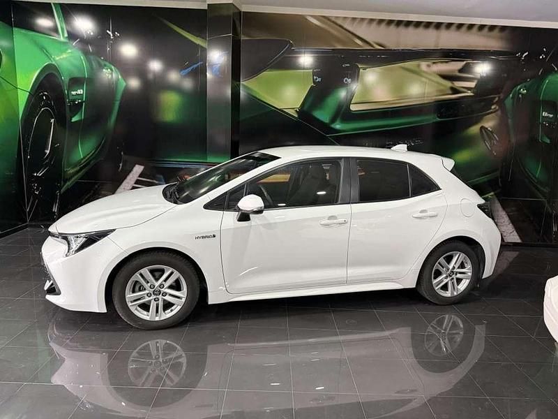 Blanco Usado 2021 Toyota Corolla Style Utilitario | 16.800 € (Precio justo) - Imagen 1/4