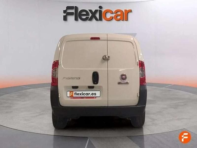 Używany Fiat Fiorino 95 KM (69 kW) 2021 Biały Minivan