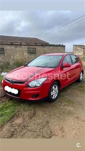 Rojo Usado 2009 Hyundai i30 Classic Berlina | 4300 € (Precio justo) - Imagen 1/4