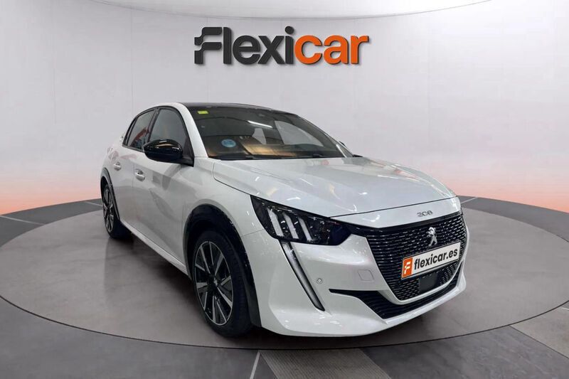 Blanco Usado 2020 Peugeot 208 GT-line Utilitario | 14.190 € (Precio justo) - Imagen 1/4
