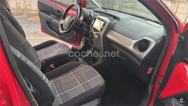 Usado Peugeot 108 82 CV (60 kW) 2017 Rojo Utilitario