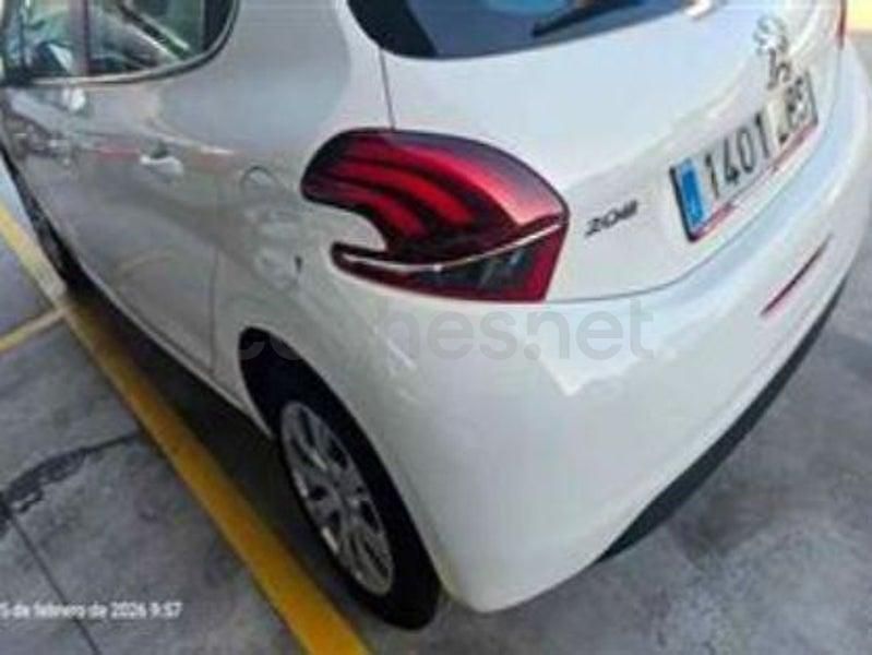 Usado Peugeot 208 Active 99 CV (72 kW) 2019 Blanco Utilitario