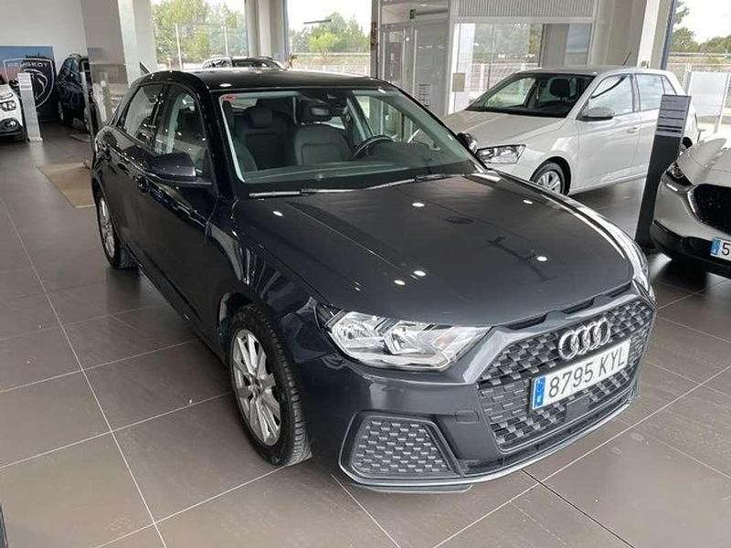 Usado Audi A1 Sportback 95 CV (69 kW) 2019 Gris Utilitario