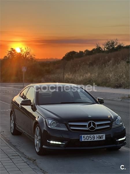 Negro Usado 2012 Mercedes C220 Coupe | 12.500 € (Buen precio) - Imagen 1/4
