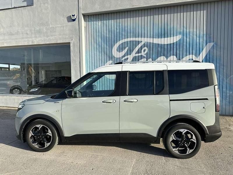 Usado Ford Tourneo Active 125 CV (91 kW) 2024 Gris Van