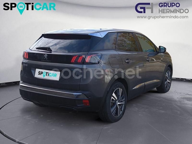 Usado Peugeot 3008 Allure 225 CV (165 kW) 2023 Gris / plata SUV