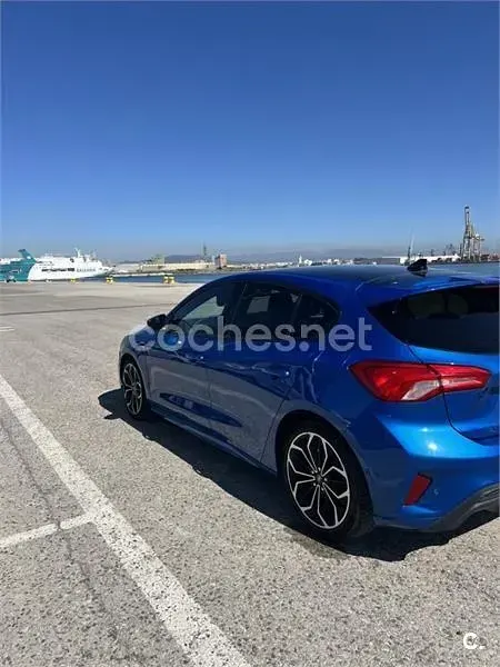 Usado Ford Focus ST-Line 125 CV (91 kW) 2018 Azul Familiar