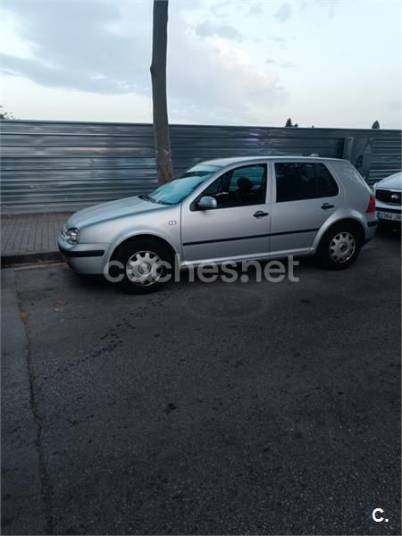 Gris / plata Usado 2001 VW Golf IV Conceptline Berlina | 1700 € (Super precio) - Imagen 1/4