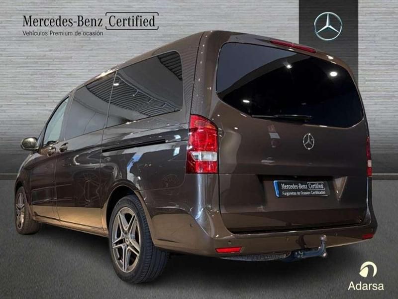 Usado Mercedes V220 163 CV (119 kW) 2017 Marrón Monovolumen