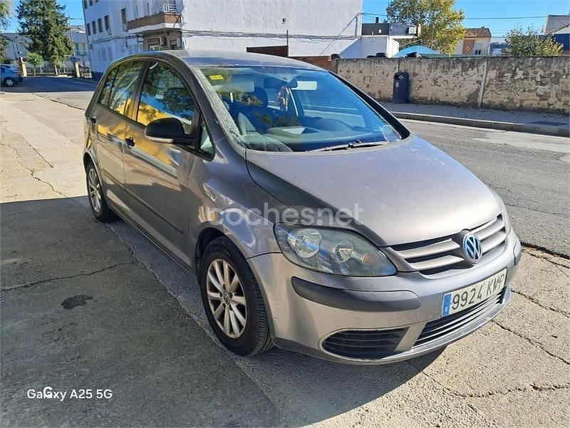 Gris / plata Usado 2007 VW Golf Plus Edition Monovolumen | 3500 € (Precio justo) - Imagen 1/4