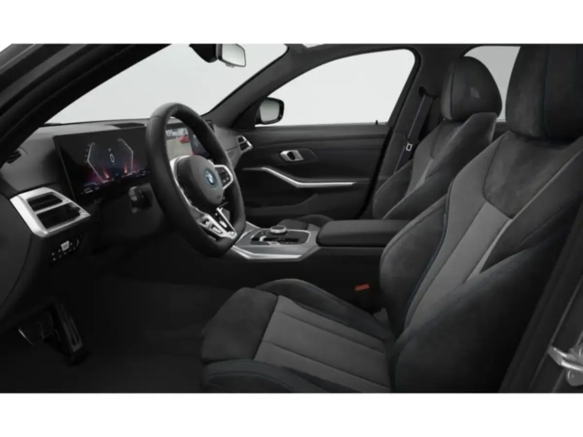 Usado BMW 330e Comfort Edition 292 CV (214 kW) 2025 Negro Berlina