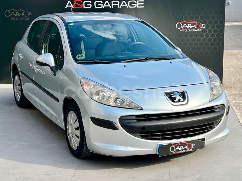 Gris / plata Usado 2007 Peugeot 207 Berlina | 3990 € (Precio justo) - Imagen 1/4