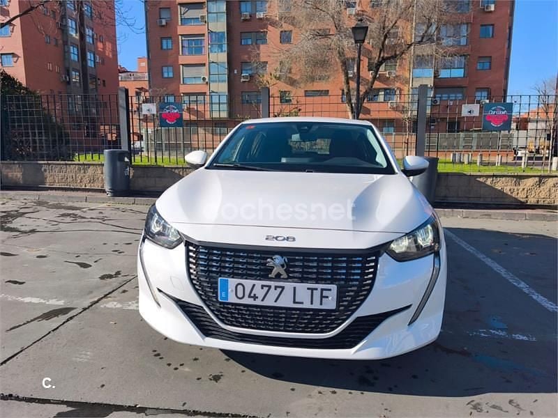 Blanco Usado 2021 Peugeot 208 Active Utilitario | 8500 € (Super precio) - Imagen 1/4