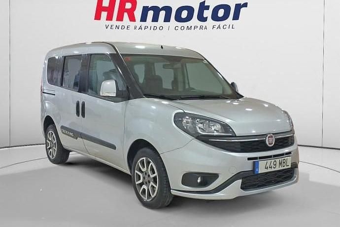 Usado Fiat Doblò Trekking 120 CV (88 kW) 2022 Monovolumen