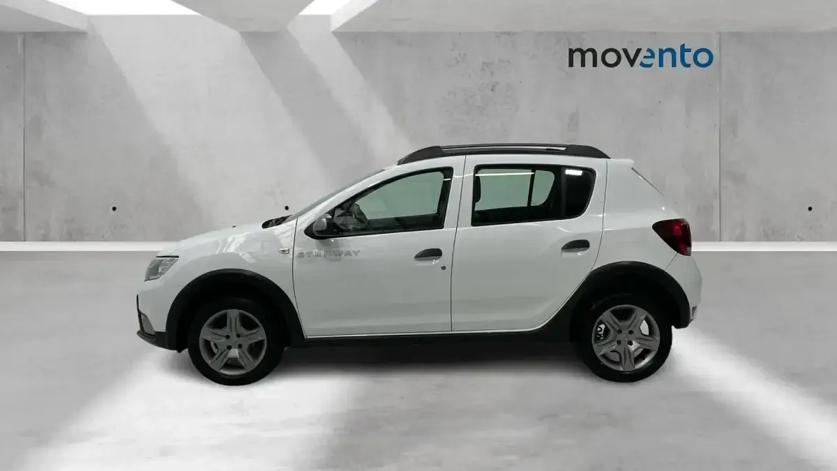 Usado Dacia Sandero Stepway 90 CV (66 kW) 2016 Blanco Berlina