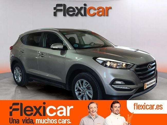 Usado Hyundai Tucson GO! 116 CV (85 kW) 2018 Gris SUV