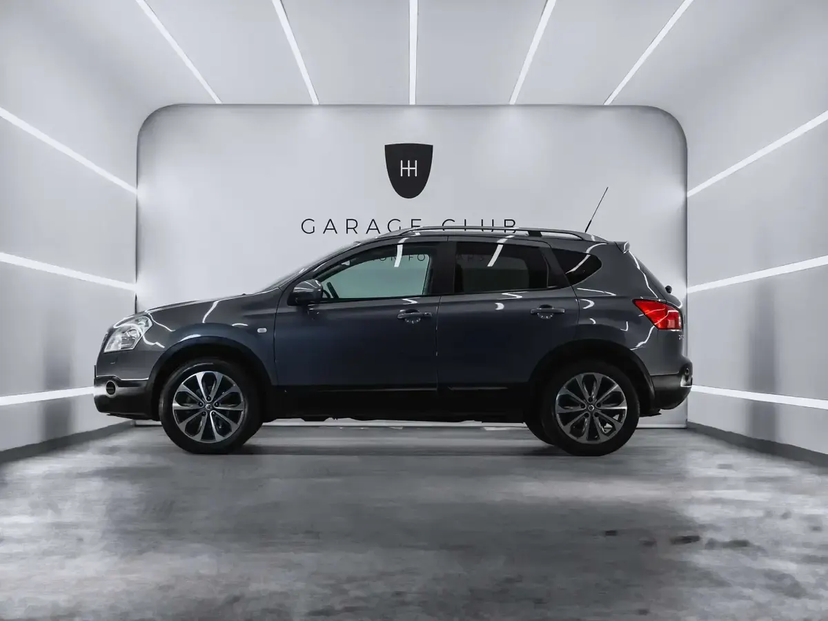 Używany Nissan Qashqai Premium Edition 141 KM (103 kW) 2009 Szary SUV