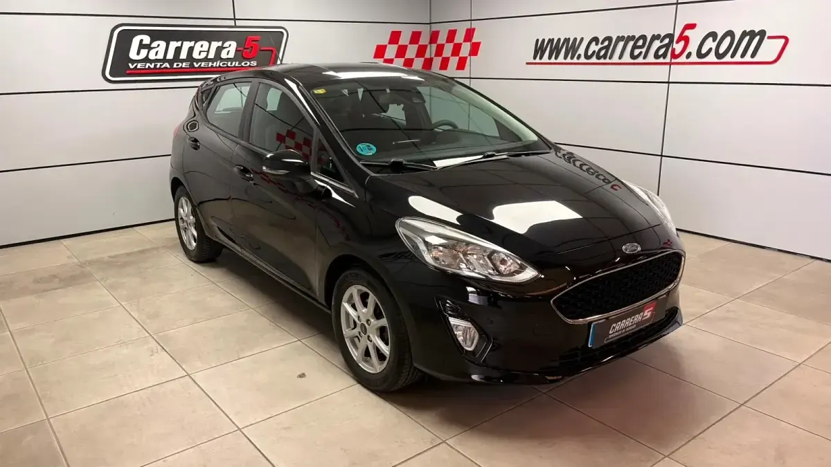 Usado Ford Fiesta Trend+ 85 CV (62 kW) 2018 Negro Utilitario