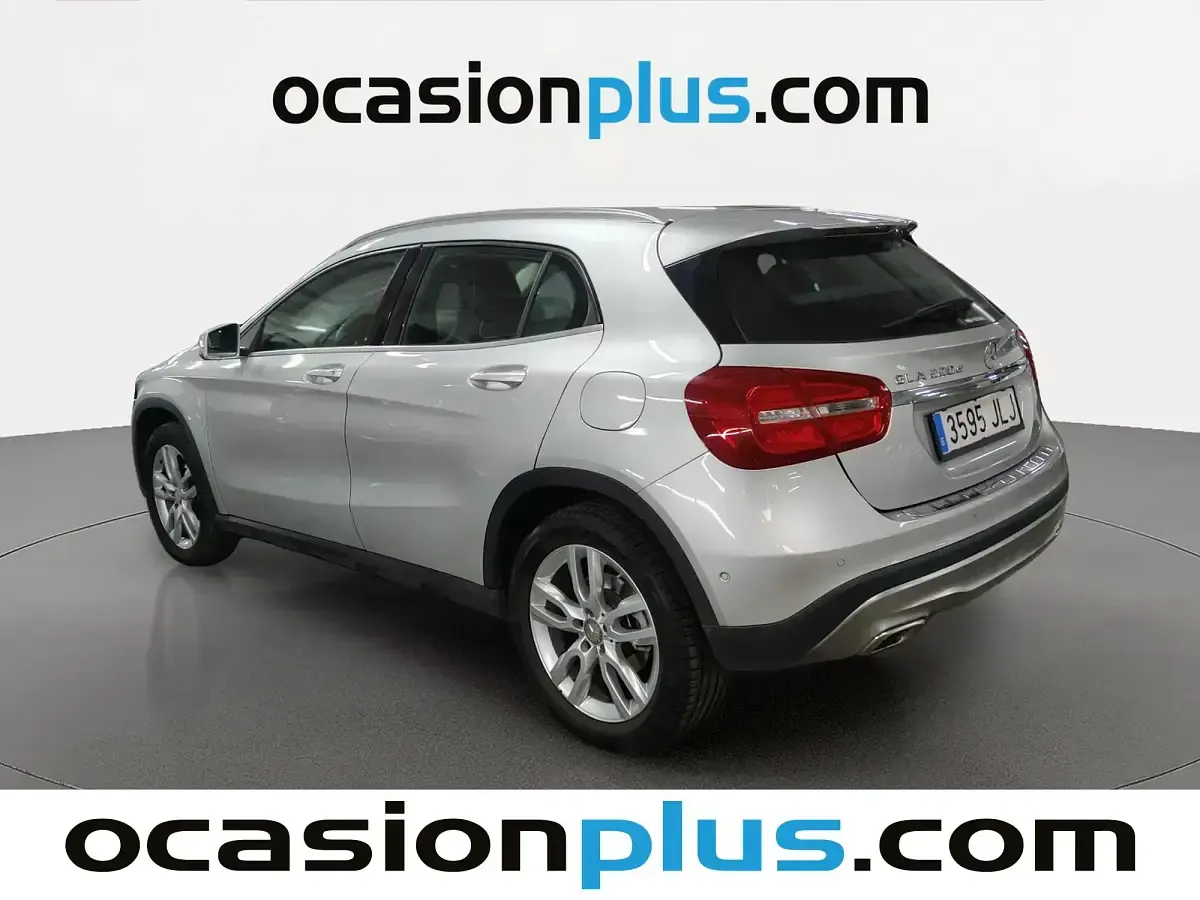 Używany Mercedes GLA220 Style 177 KM (130 kW) 2016 Szary SUV