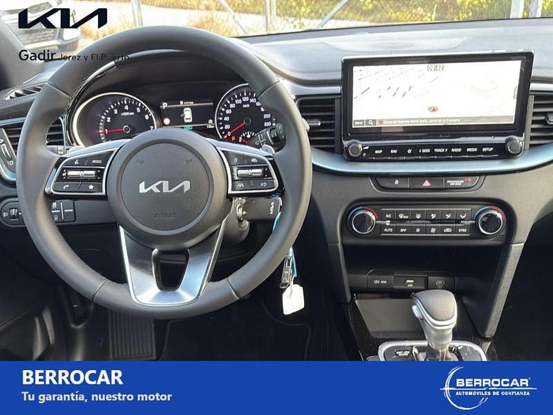 Nuevo Kia Ceed Style 100 CV (73 kW) 2025 Negro Utilitario