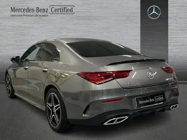 Usado Mercedes CLA200 AMG line 150 CV (110 kW) 2021 Gris montana Coupe