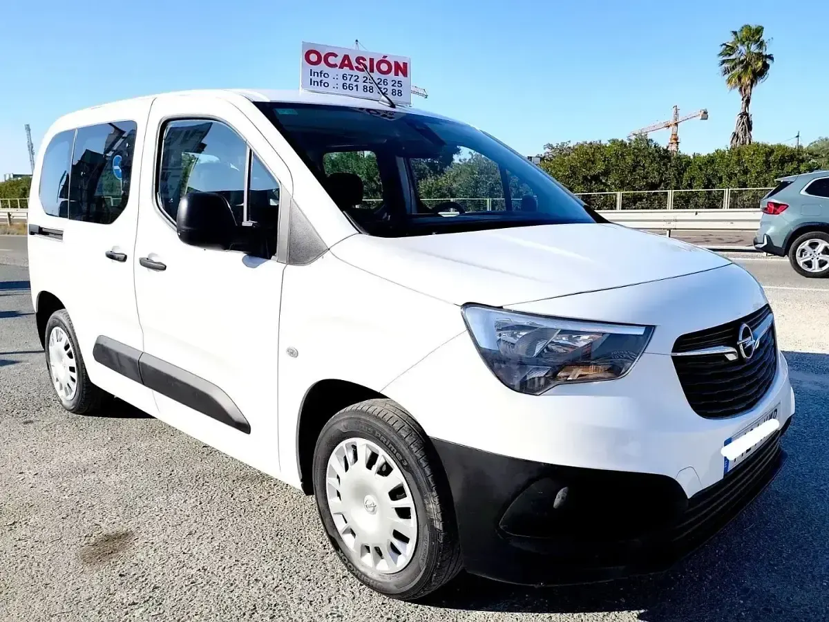 Käytetty Opel Combo Life Innovation 130 HP (95 kW) 2019 Valkoinen