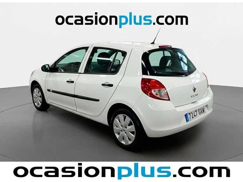 Usado Renault Clio II Expression 75 CV (55 kW) 2010 Blanco Utilitario