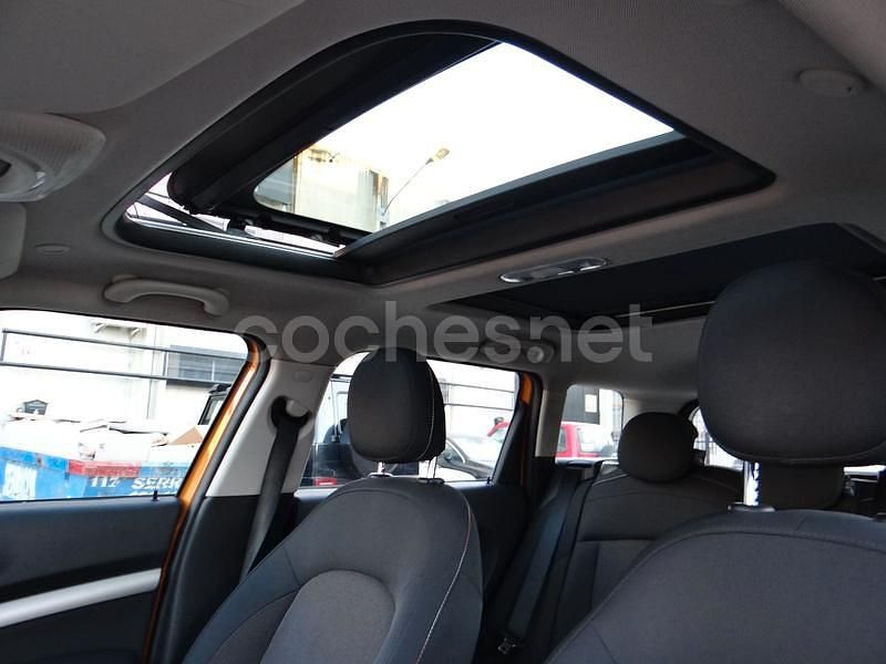Usado Mini Cooper D Clubman 150 CV (110 kW) 2017 Amarillo Familiar