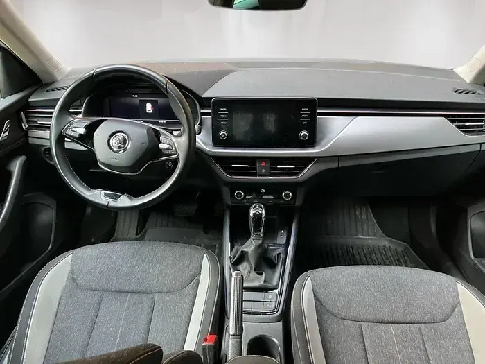Usado Skoda Kamiq Style 150 CV (110 kW) 2022 Blanco SUV