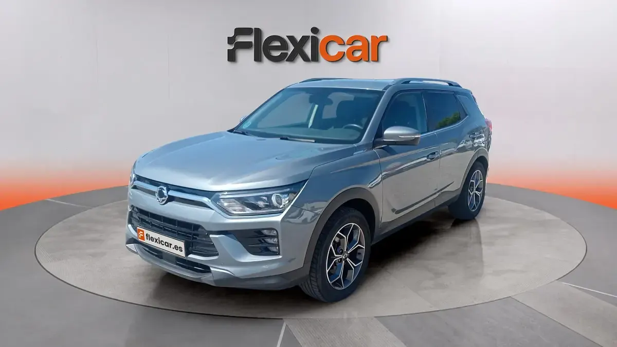 Usado SsangYong Korando 149 CV (109 kW) 2024 Gris SUV