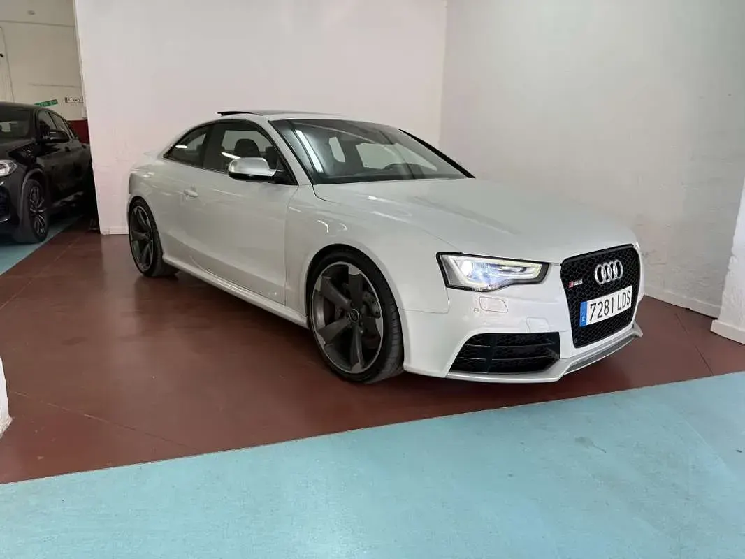 Usado Audi RS5 450 CV (330 kW) 2012 Blanco Coupe