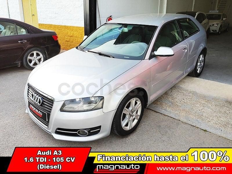 Käytetty Audi A3 Attraction 105 HP (77 kW) 2011 Harmaa Viistoperä