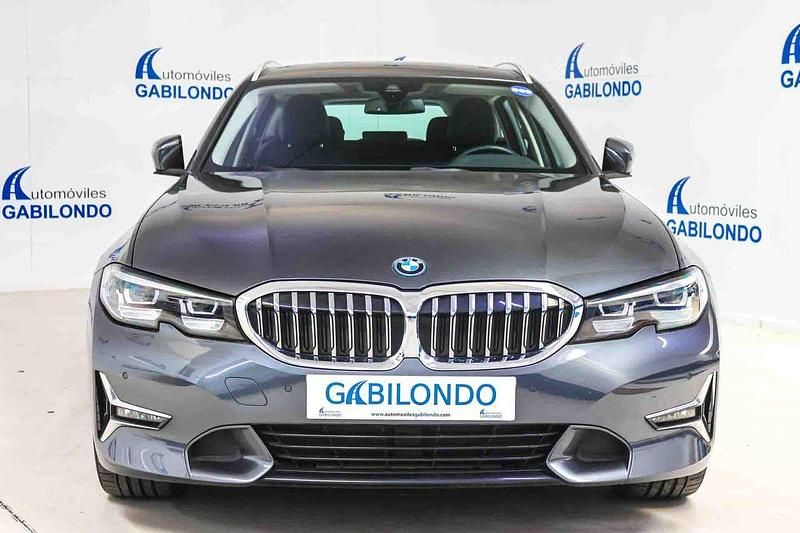 Usado BMW 320e Comfort Edition 207 CV (152 kW) 2022 Gris Berlina