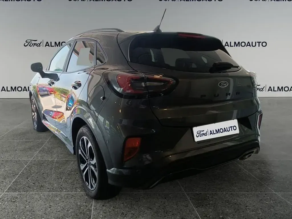 Usado Ford Puma ST-Line 125 CV (91 kW) 2024 Gris magnetic (metalizado) SUV