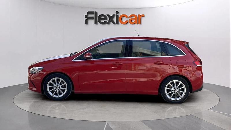Usado Mercedes B200 151 CV (111 kW) 2019 Rojo Monovolumen