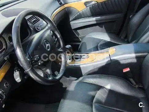 Usado Mercedes E280 Avantgarde 190 CV (139 kW) 2006 Blanco Berlina
