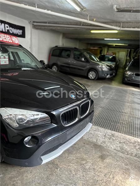 Usado BMW 118 Sport Line 143 CV (105 kW) 2011 Blanco Utilitario