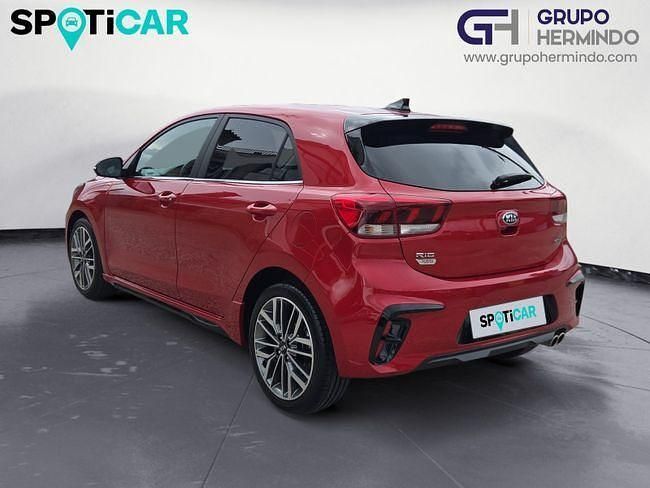 Usado Kia Rio GT-Line 120 CV (88 kW) 2021 Rojo Berlina