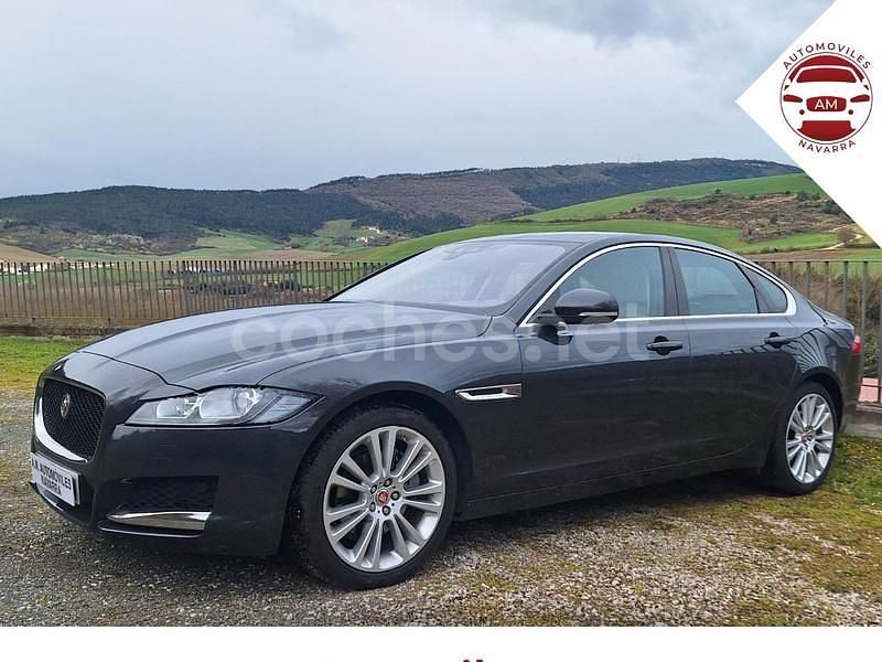 Negro Usado 2016 Jaguar XF Sportbrake Luxury Familiar | 14.900 € - Imagen 1/4