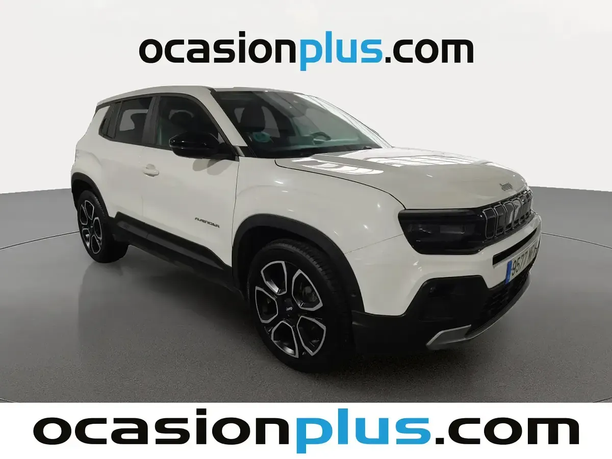 Begagnad Jeep Avenger Summit 100 HK (73 kW) 2023 Vit SUV