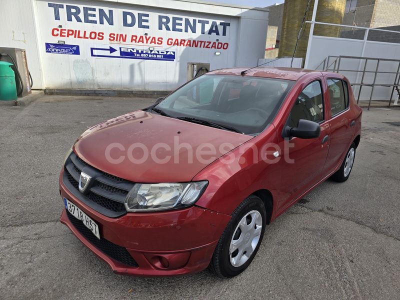 Negro Usado 2013 Dacia Sandero Ambiance Utilitario | 2600 € - Imagen 1/4