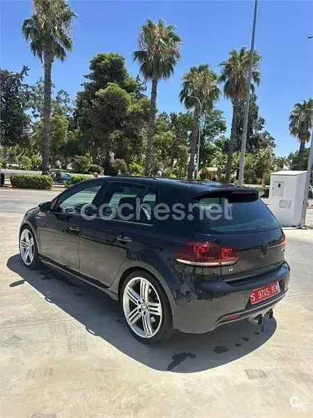 Usado VW Golf VI R 270 CV (198 kW) 2011 Negro Berlina