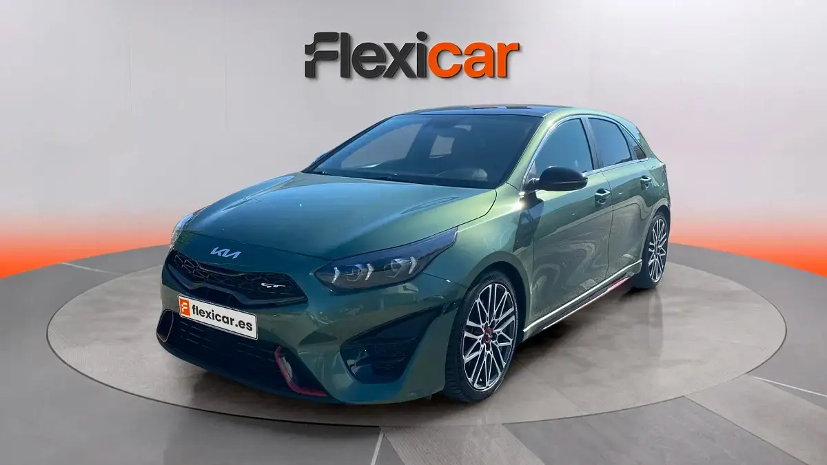 Usado Kia Ceed GT GT 204 CV (150 kW) 2023 Verde Berlina