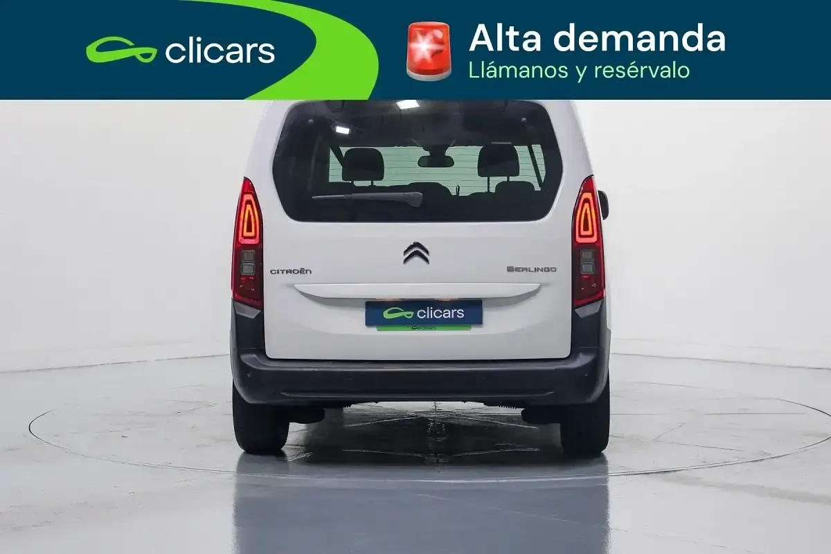 Usado Citroën Berlingo Feel 102 CV (75 kW) 2021 Blanco Monovolumen
